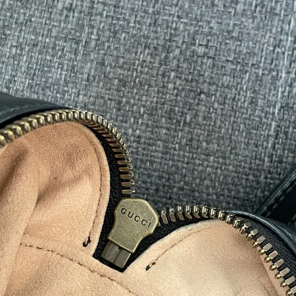 GUCCI GG Marmont small matelassé camera bag black - Picture 11 of 15